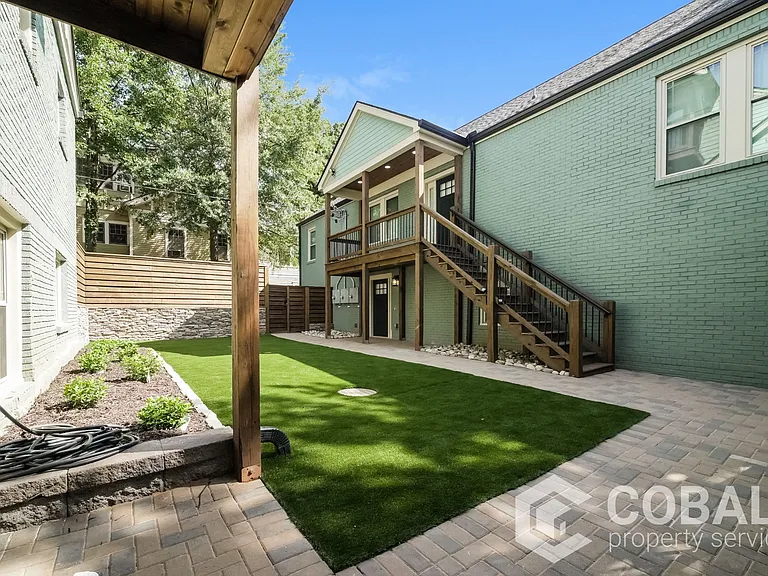 631 Seminole Ave NE #B — Photo 7