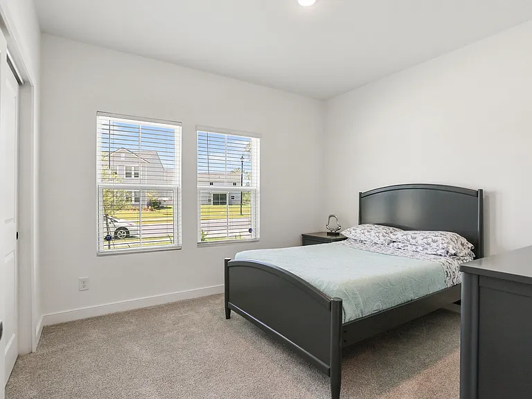 130 Kingswood Cir — Photo 25