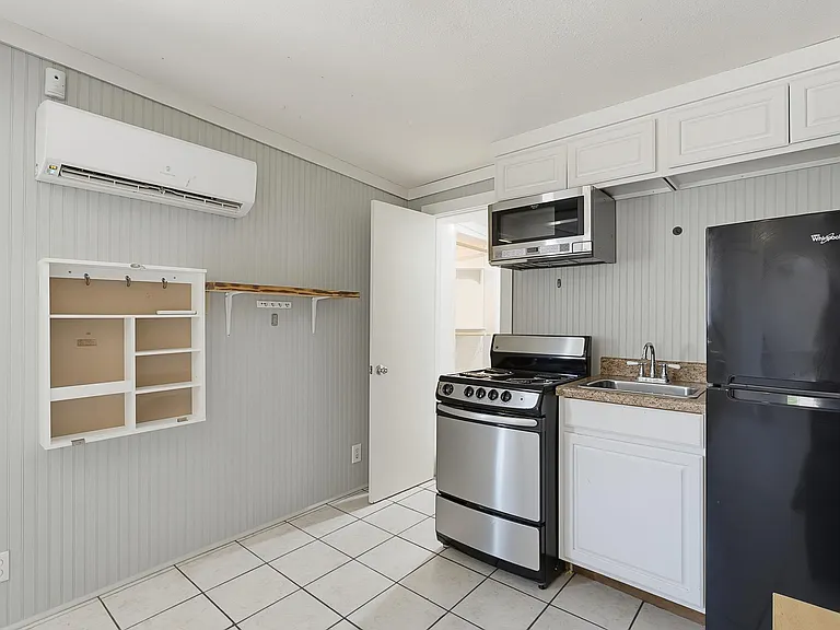 2023 S 5th St #F — Photo 26