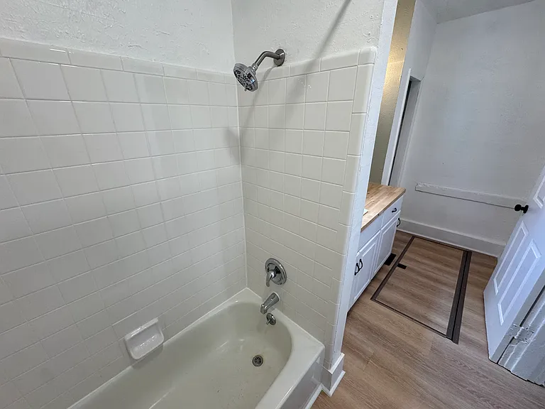 129 Wilson St — Photo 9