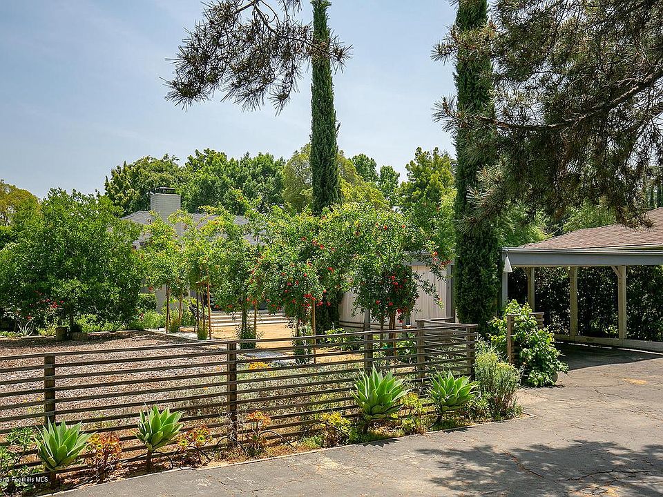 1st image of 1424 Linda Vista Ave