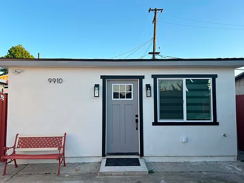 9910 Swallow Ln Photo 1