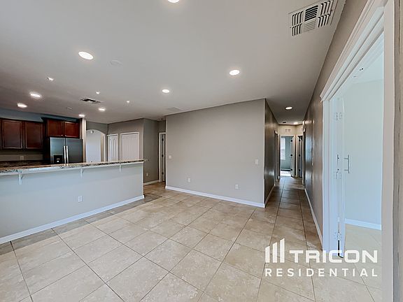 5th image of 113 Prairie Falcon Dr