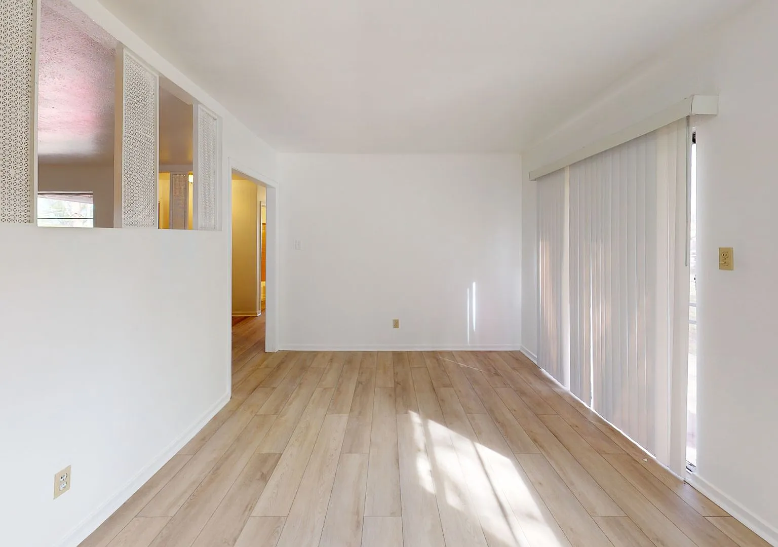 Fantastic Corner Lot Home in Harker Heights — Photo 3