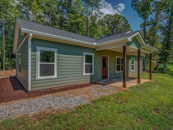 90 Paisley Pass, Hayesville, NC 28904