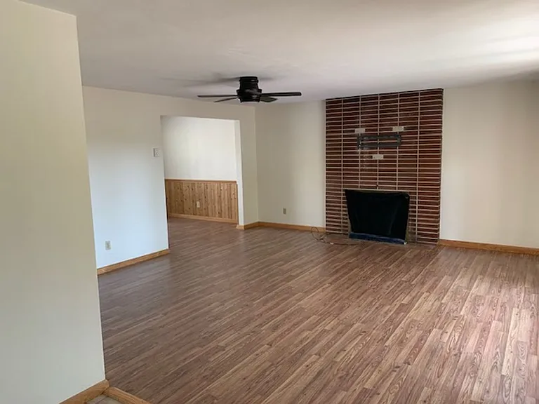 108 Dell St — Photo 3