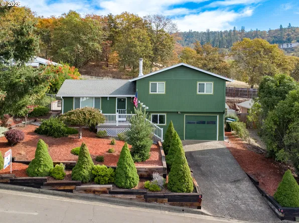 1783 NE Todd St, Roseburg, OR 97470