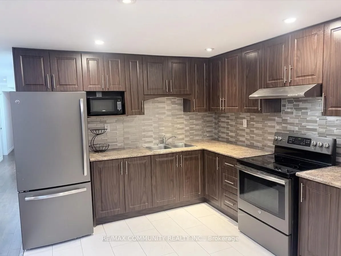 2 bed, $1,700 — Photo 3