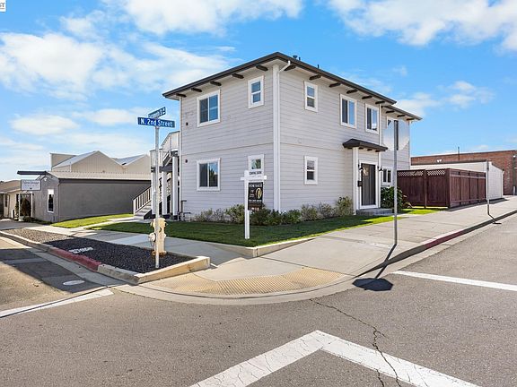 2nd image of 47 N 2nd St