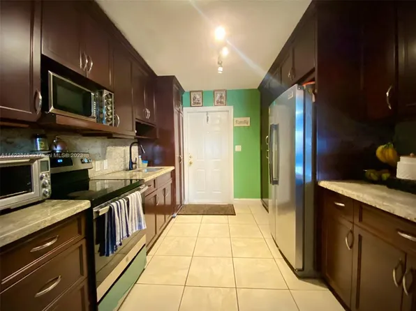 850 E Commercial Blvd APT 130D, Fort Lauderdale, FL 33334