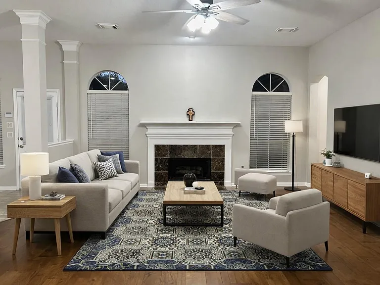 16807 Laguna Springs Dr — Photo 13