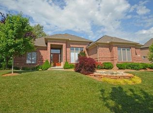 1515 Miami Bluffs Blvd, Maineville, OH 45039