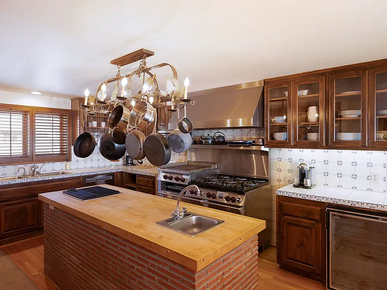 3265 Ocean Dr — Photo 13