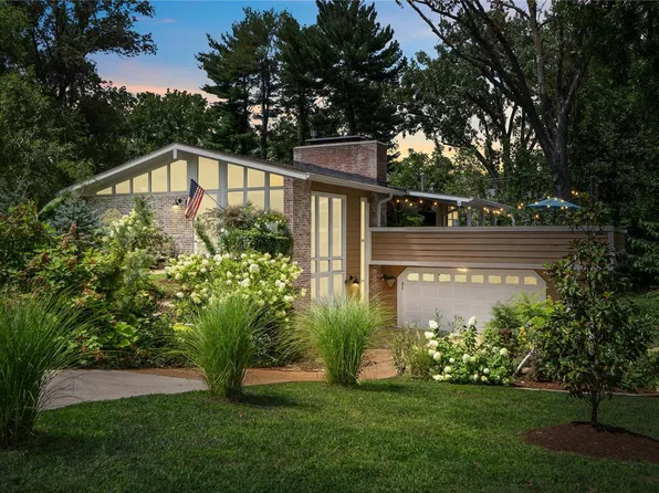 11925 Claychester Dr, Saint Louis, MO 63131