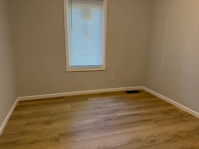 1673 Broadway St — Photo 6