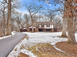 4N611 Mohican Ln, Elburn, IL 60119