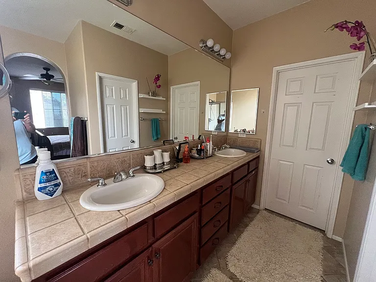 912 Mira Lago Way — Photo 21