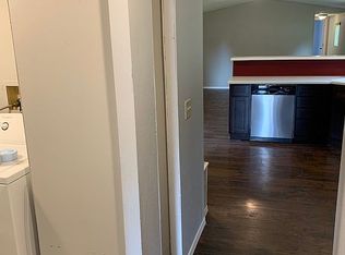 58 Rustic Pkwy, Fitchburg, WI 53713