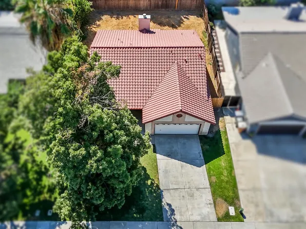 601 Ginger Snap Ln, Bakersfield, CA 93307