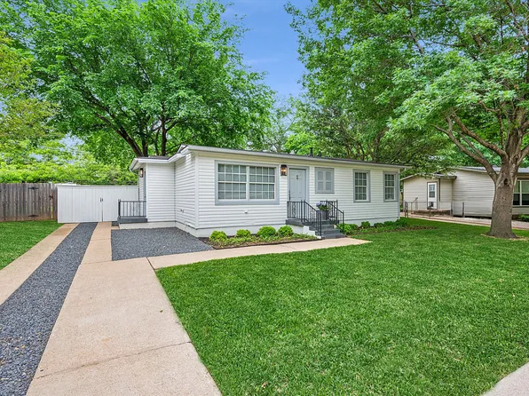 300 Michael Blvd, Hurst, TX 76053