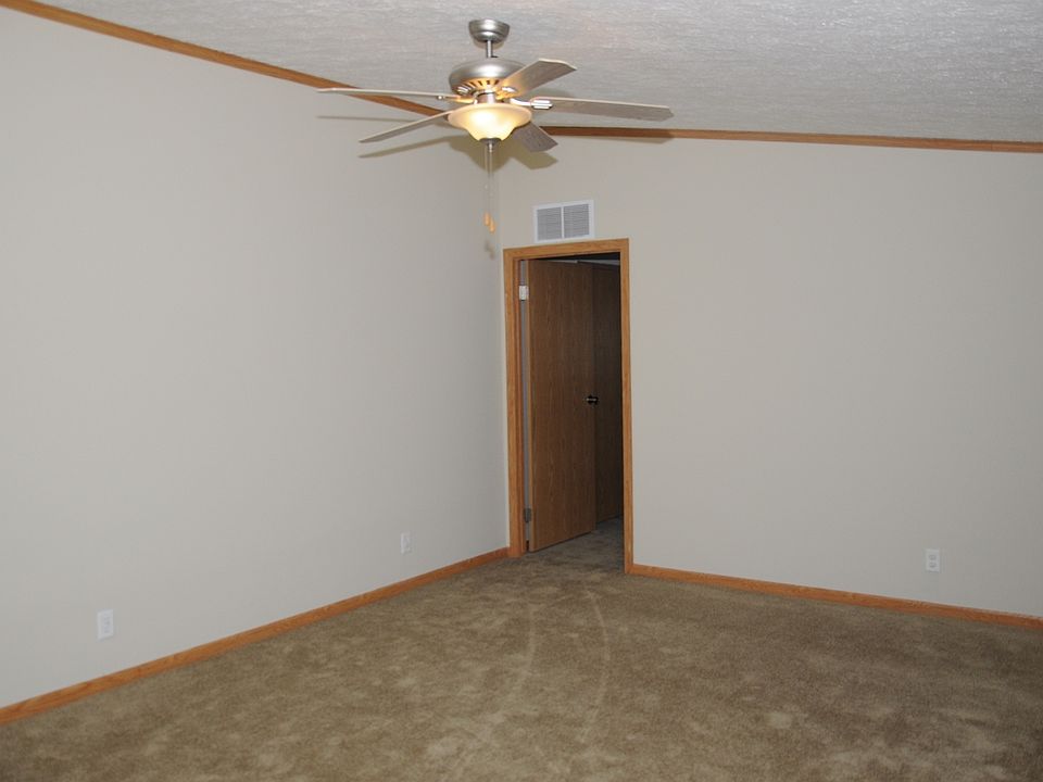 1st image of 8451 Thetford Ln