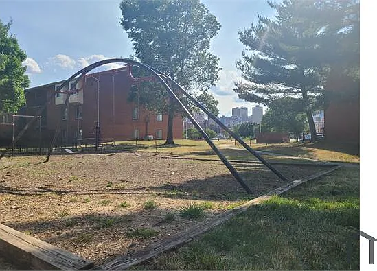 1100 Orleans St #101 — Photo 13