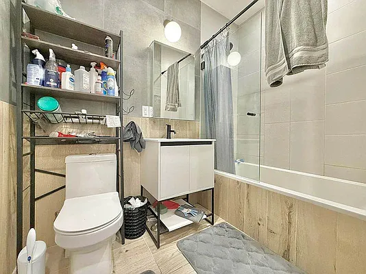 Rented by Doorway NYC, LLC | media 22