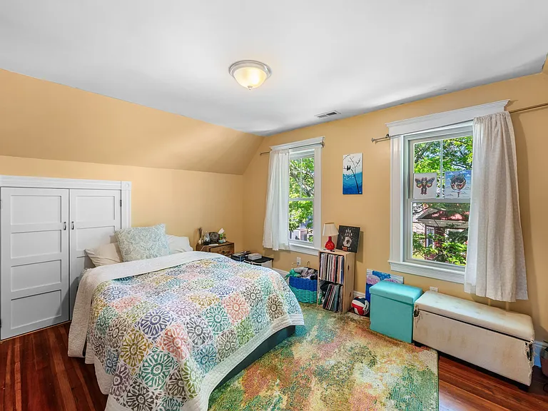 9 Waldo St #2 — Photo 13
