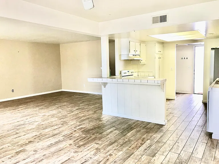 9835 Genesee Ave — Photo 20