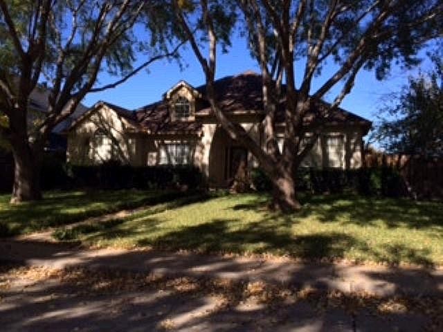 1st image of 821 Twin Creek Dr