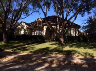 821 Twin Creek Dr, Desoto, TX 75115