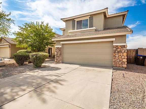 3rd image of 2592 W Desert Springs Way