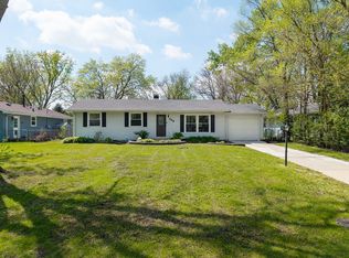 348 Seminole Ln, Carol Stream, IL 60188