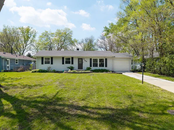 348 Seminole Ln, Carol Stream, IL 60188