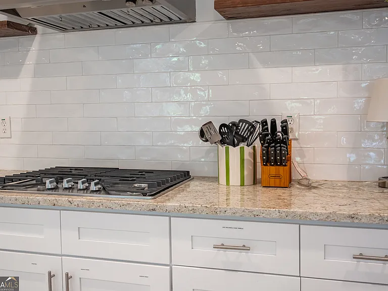 2617 Caladium Dr NE — Photo 12