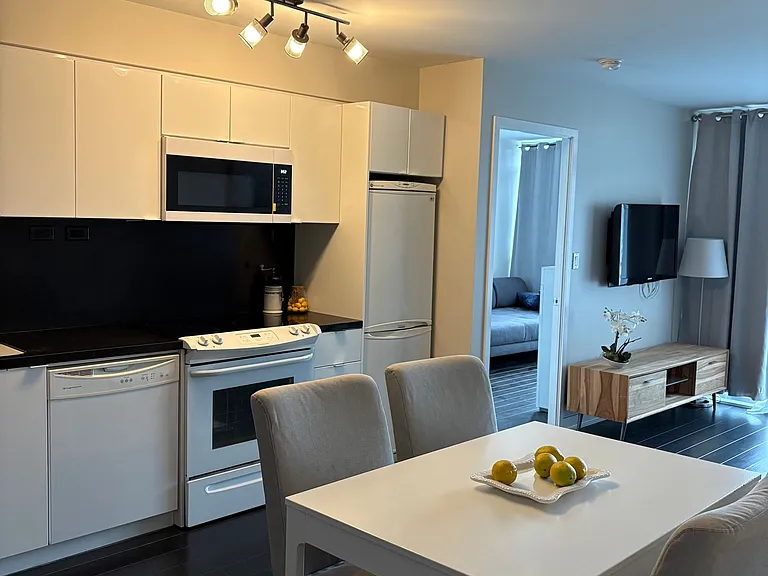 10 Capreol Ct #1021 — Photo 24