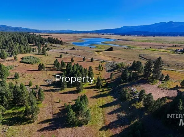 2 Joshua Dr, Cascade, ID 83611
