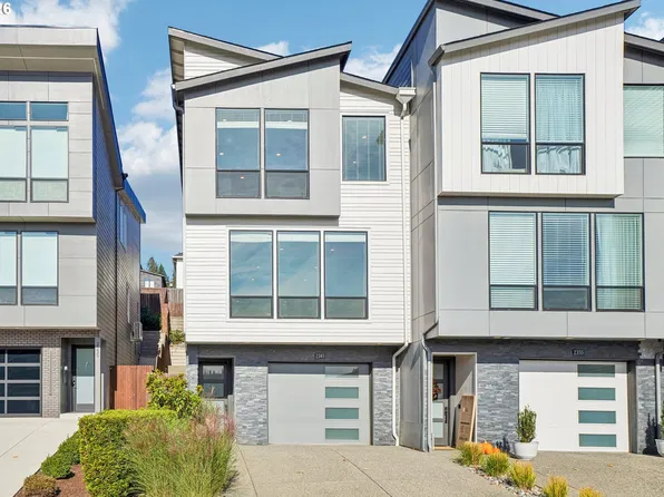 2345 N R St, Washougal, WA 98671