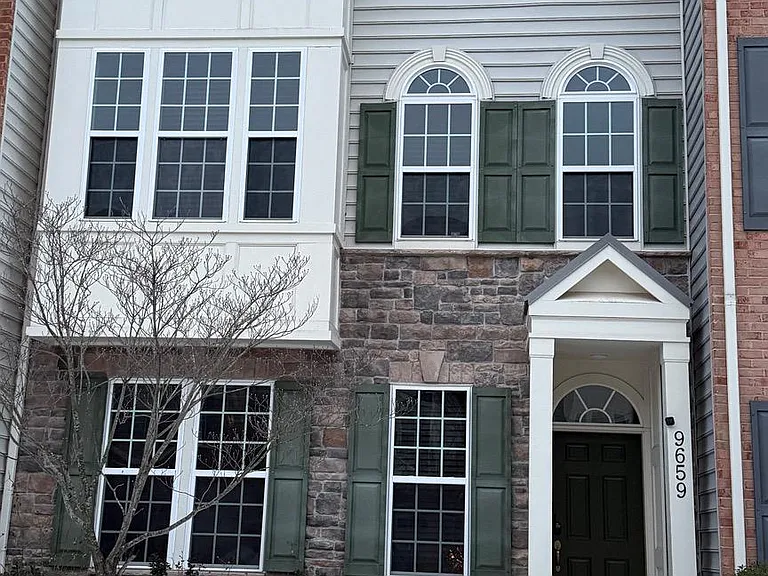 9659 Bothwell Ln — Photo 2
