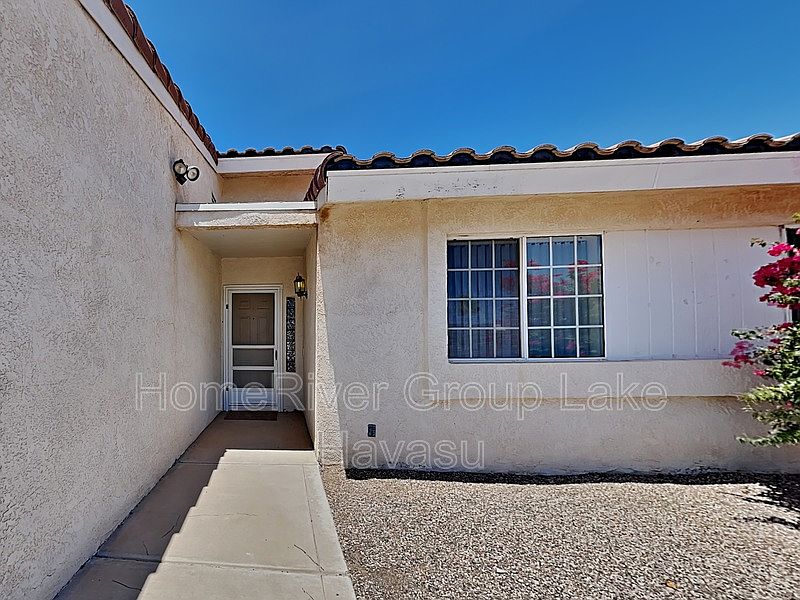 1st image of 1735 Willow Ave