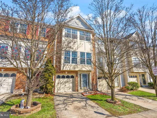 2481 Wheat Meadow Cir, Herndon, VA 20171