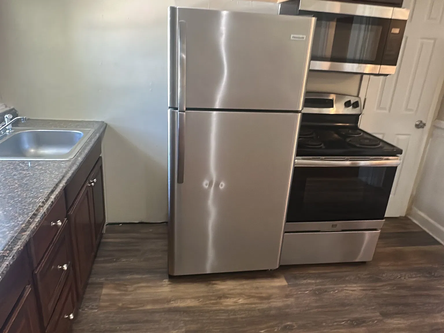 2 bed, 600 sqft, $1,595 — Photo 2