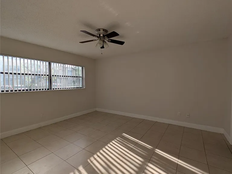 7502 NW 33rd St — Photo 15