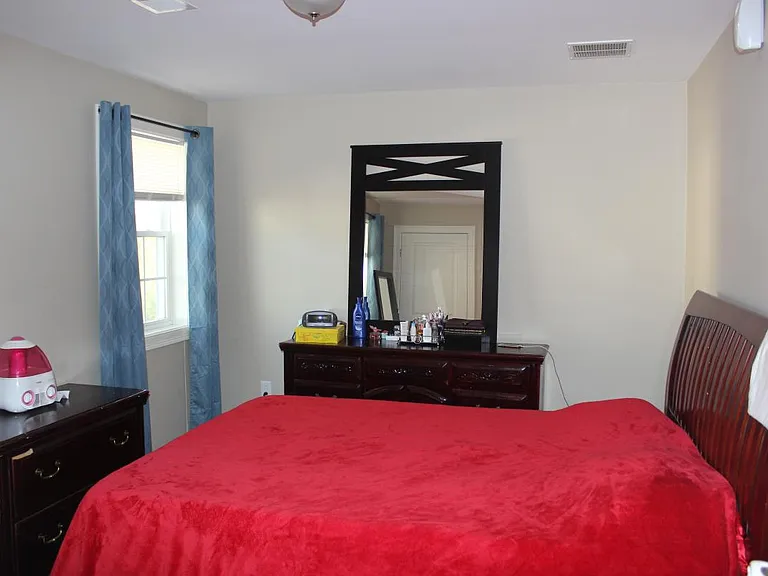 187 Elm St #2 — Photo 9