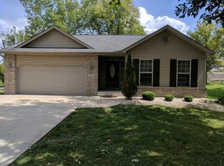 1802 Marine Rd, Saint Jacob, IL 62281