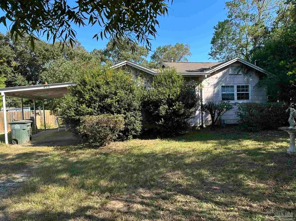 406 Coulter Ave, Cantonment, FL 32533