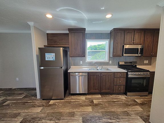 3rd image of 4433 Sybil Dr