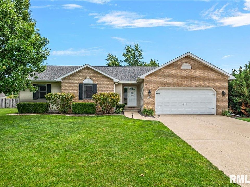 1st image of 2204 Finch Haven Ln