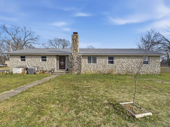 1101 Beech St, Chelsea, OK 74016