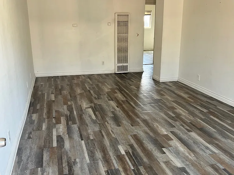 1546 N Hope Ave #C — Photo 2